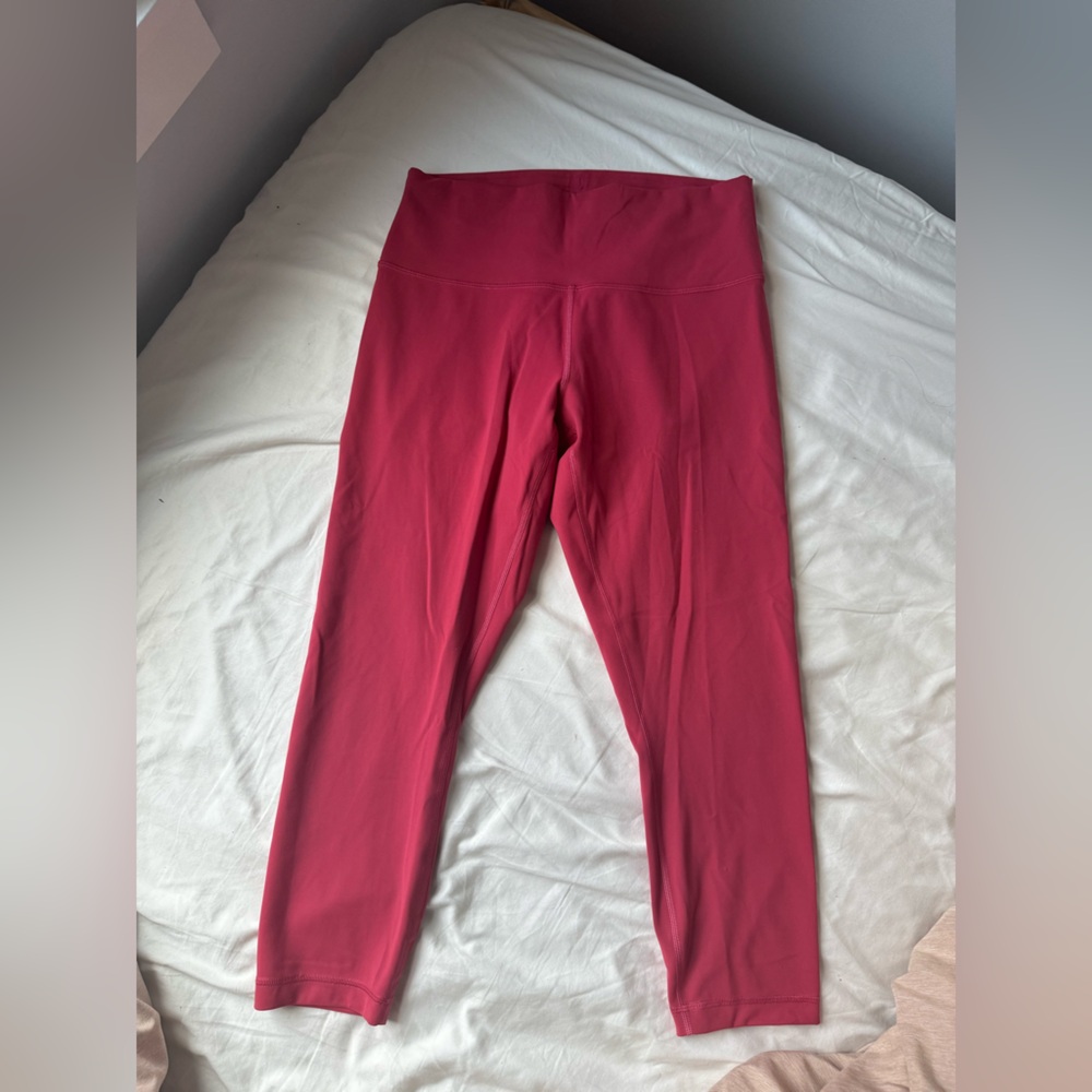 Lululemon Wunder Train Contour Fit Crop 23” in Vintage Rose, size 12